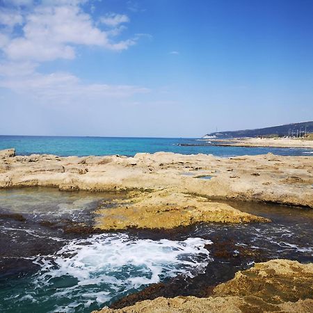 Travel Hotel Gesher Haziv ภายนอก รูปภาพ